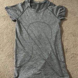lululemon size 6 swiftly tech